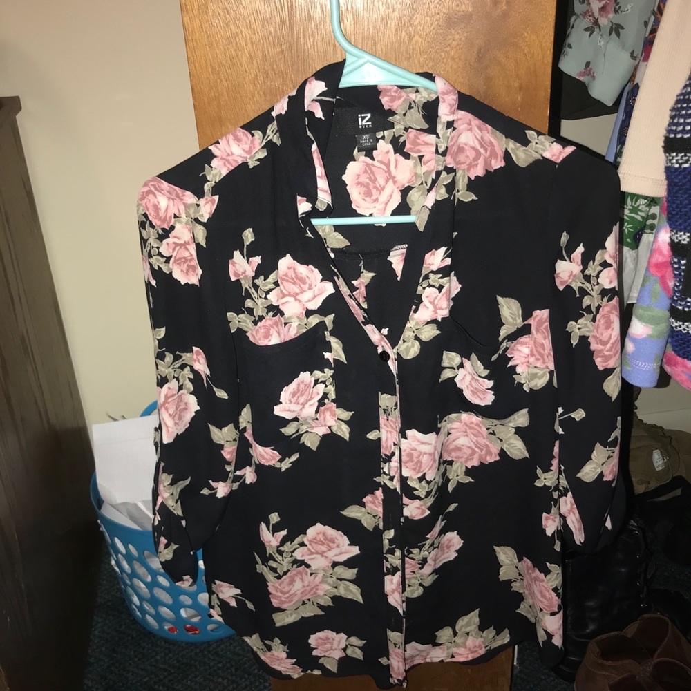 Floral top